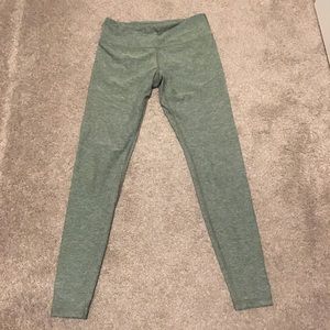 Scorpio Sol Heathered Green Leggings